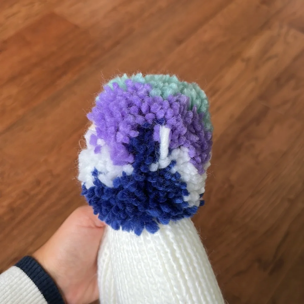 NWOT mixed yarn colorful Pom Pom white knit beanie winter hat